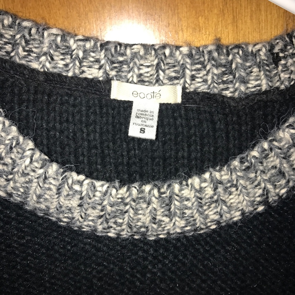 Sweater - Picture 2 of 4